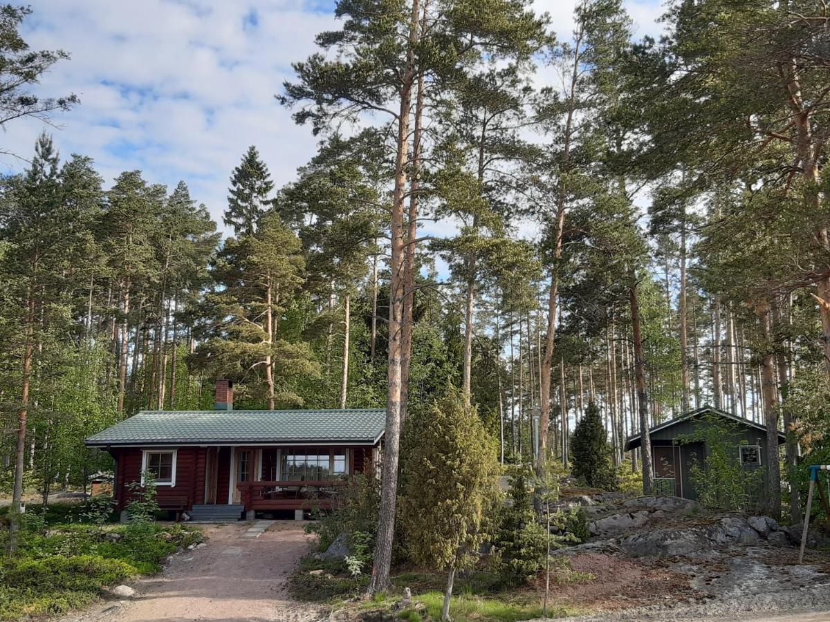 Lomamoekki Maentylae Villa Taivassalo Buitenkant foto